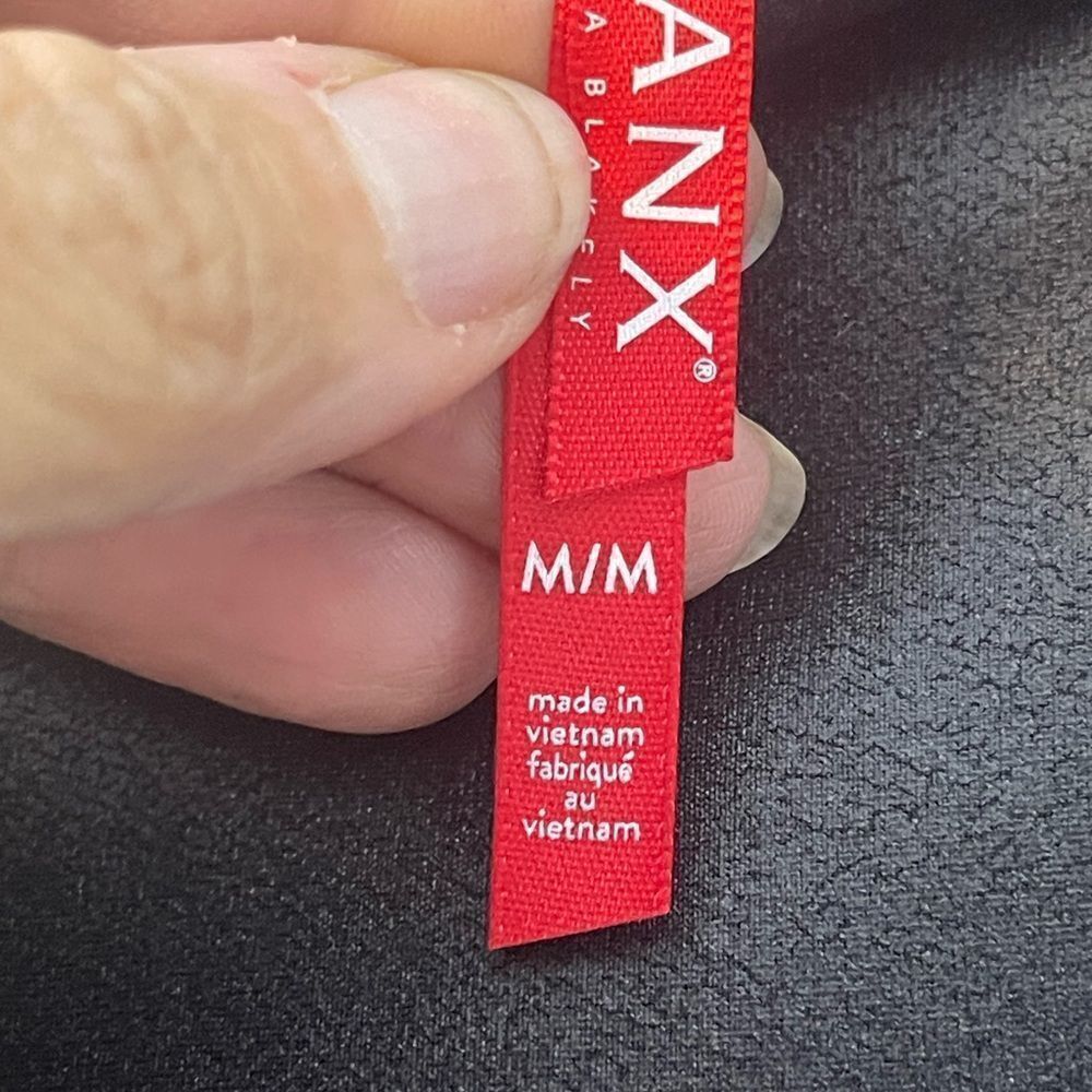 Spanx faux black leather leggings, size medium‎ - Picture 7 of 16